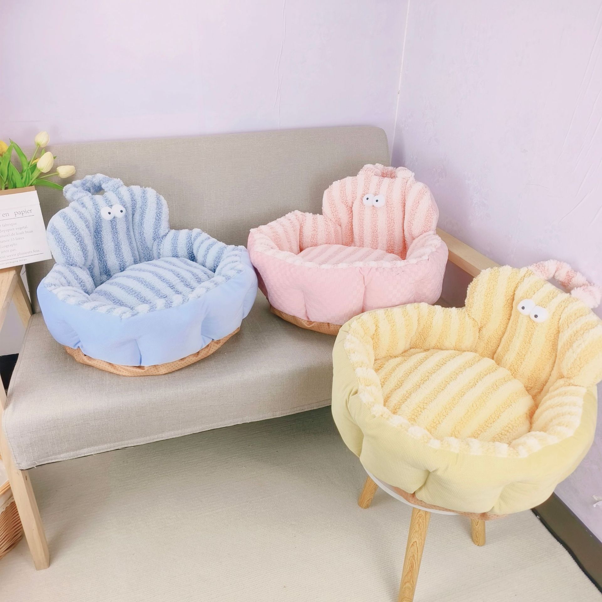 KFX-3838909 Big Eyes Round Pet Sofa Nest - Soft Cloth, Available in Pink, Blue, Yellow, 48cm or 60cm Diameter