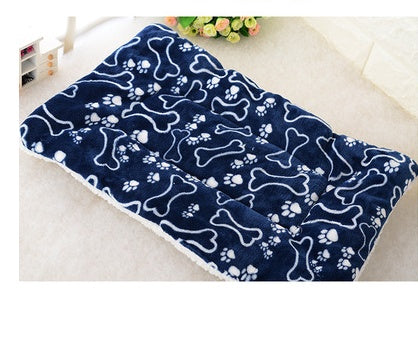KFX-3923517 Thick Flannel Pet Blanket for Warmth and Comfort in Various Sizes