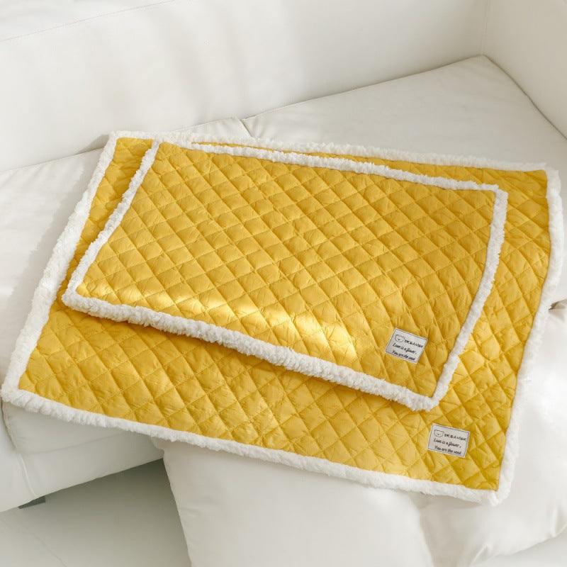 KFX-3956285 Warm Terry Pet Blanket for Cats - Quilted Cushion in Blue, Pink, Yellow, and Gray - Sizes M, L, XL