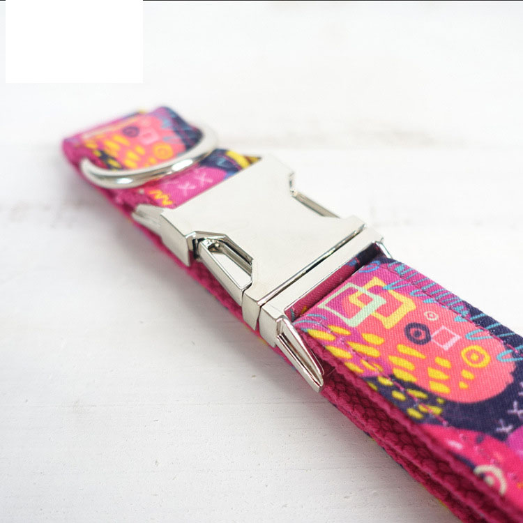 KFX-3967933 Pink Graffiti Dog Collar with Engraved Alloy Buckle – Durable Polyester Material, Multiple Sizes Available