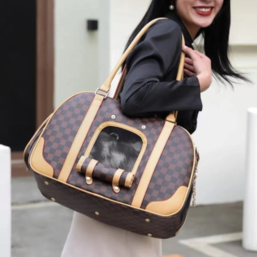 KFX-4022205 Medium Capacity Plaid Pattern Handbag for Pets with Breathable Design