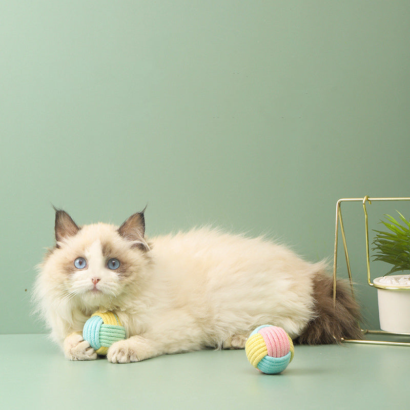 KFX-4050237 Handmade Cat Hair Ball Plush Toy for Interactive Play and Teeth Grinding, 5cm Size
