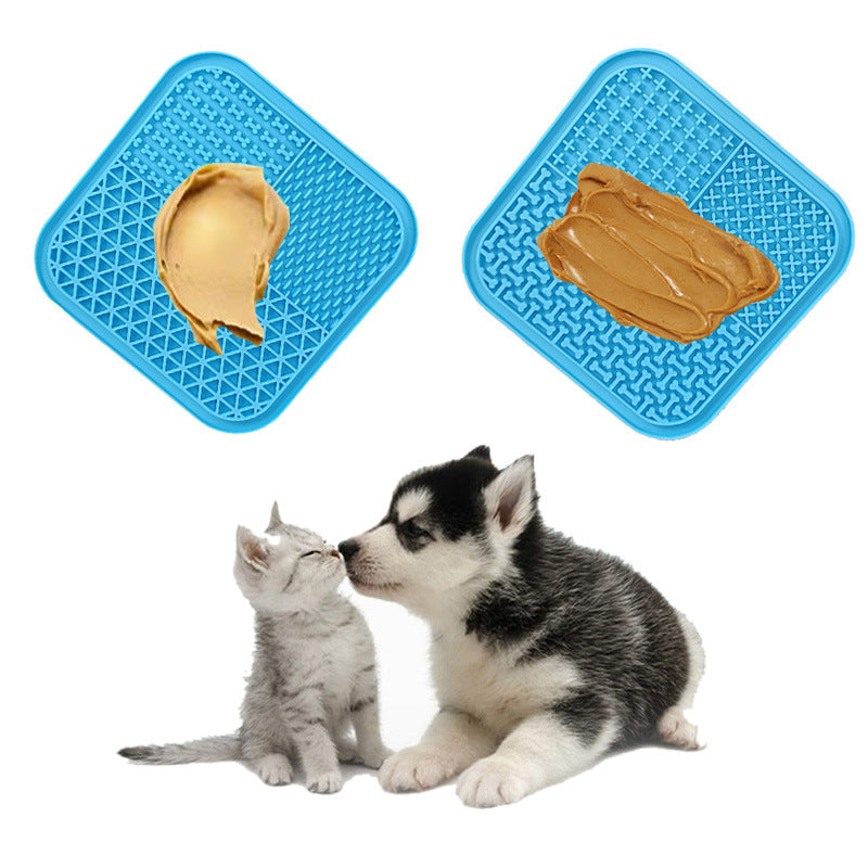 KFX-4069821 Silicone Dog Licking Pad for Interactive Play and Slow Feeding, 15cm x 15cm or 20cm x 20cm