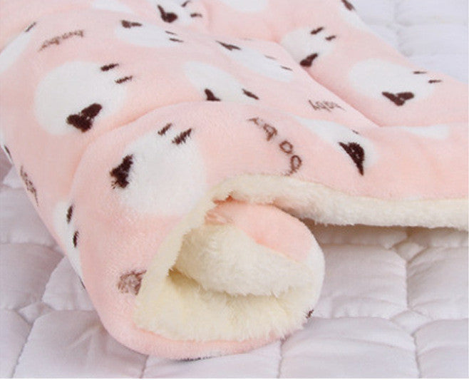 KFX-4083773 Four Seasons Universal Pet Mat - Flannel & Lamb Wool Cozy Bed for Small Animals