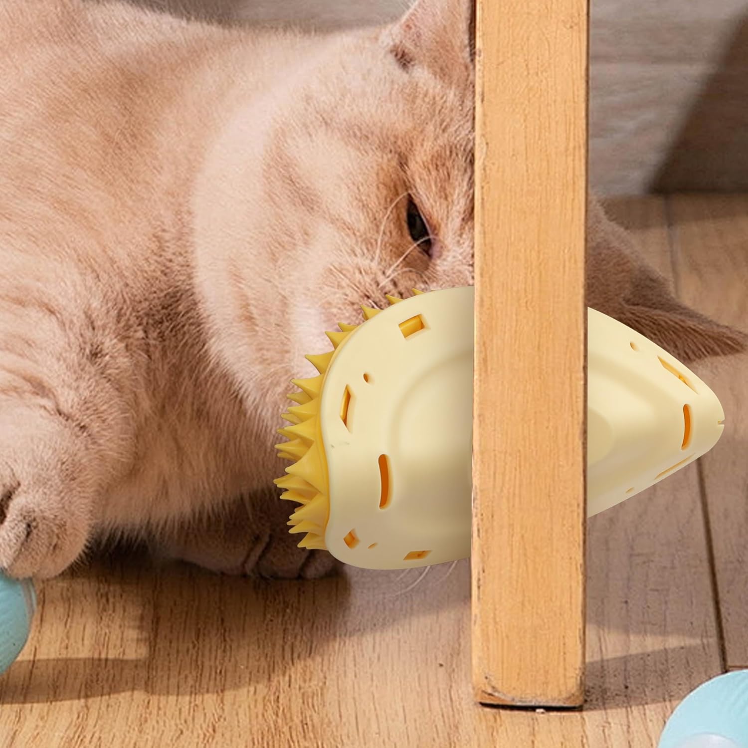 KFX-4137021 Durian-Shaped Cat Corner Scratcher and Self-Grooming Massage Comb for Indoor Cats