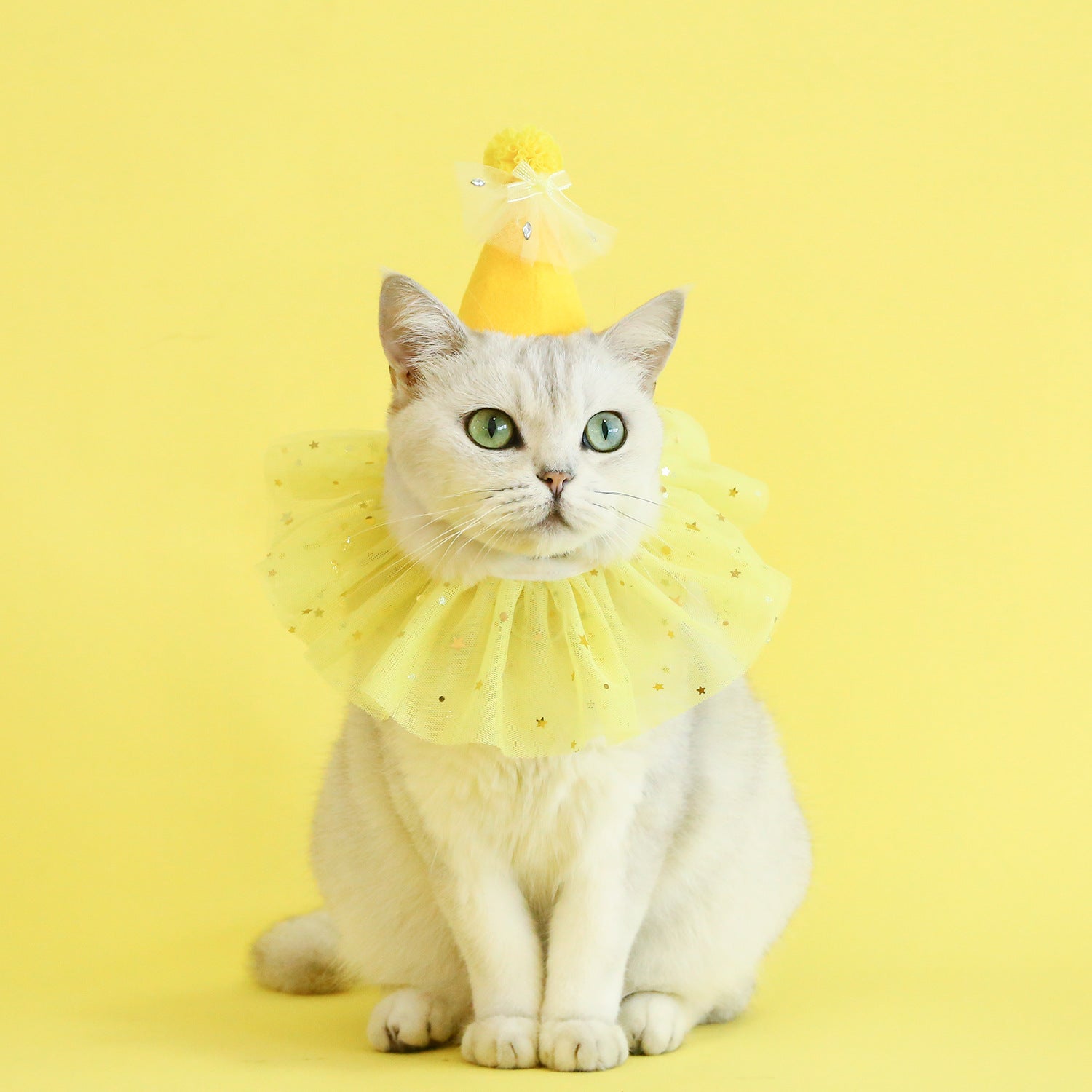 KFX-4155837 Rhinestone Two-Piece Cat Outfit with Bib and Hat - Available in Pink, Blue, and Yellow