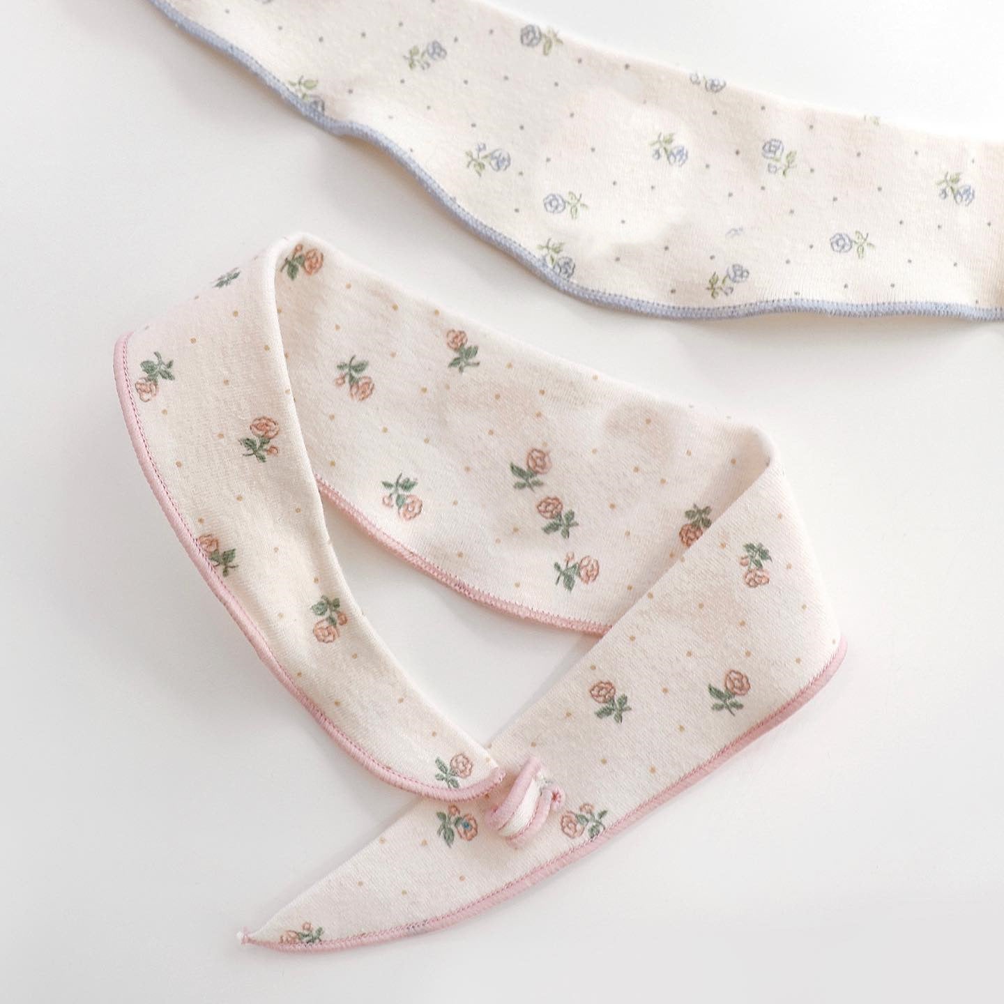 KFX-4156605 Floral Velvet Bubble Skirt Vest with Matching Scarf for Pets