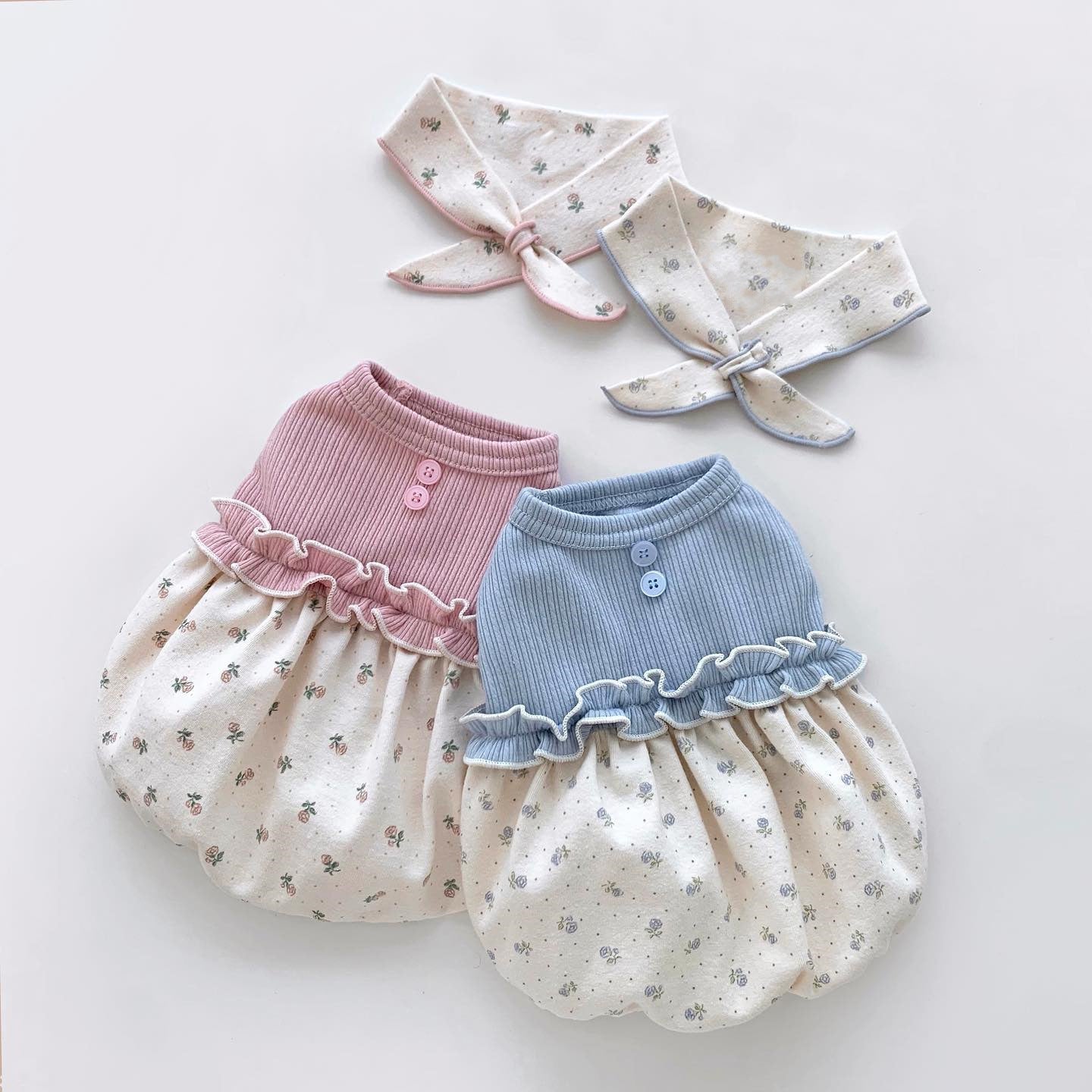 KFX-4156605 Floral Velvet Bubble Skirt Vest with Matching Scarf for Pets