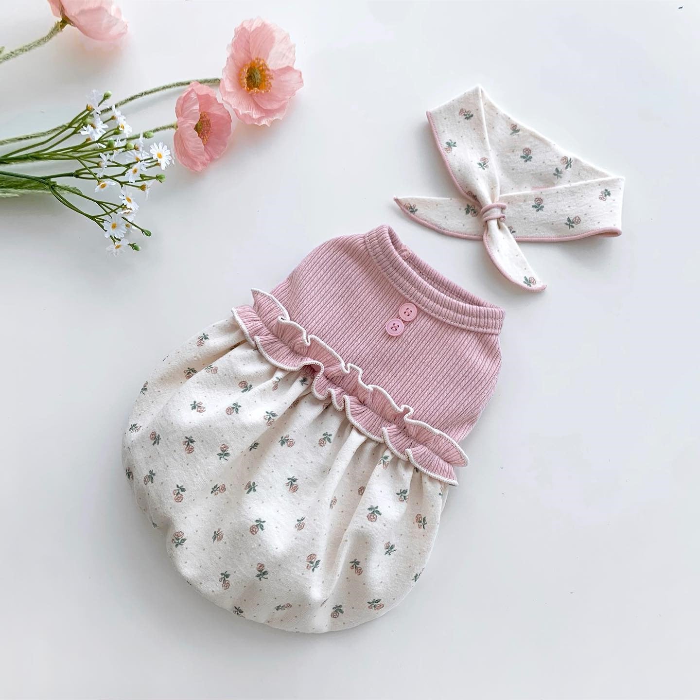 KFX-4156605 Floral Velvet Bubble Skirt Vest with Matching Scarf for Pets