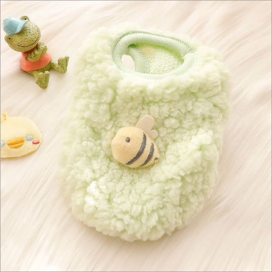 KFX-4189373 Adorable Ultra-Small Puppy and Kitten Clothing in Various Colors and Designs for Unisex Wear