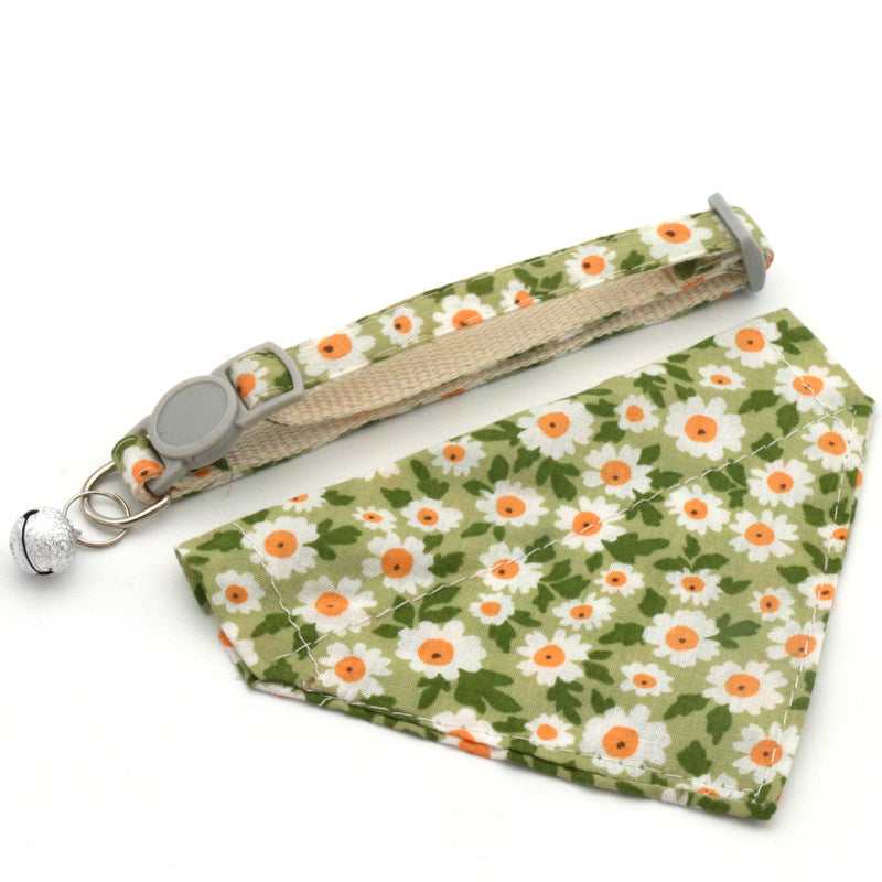 KFX-4202685 Floral Nylon Pet Triangular Scarf Collar - Adjustable for Small Pets
