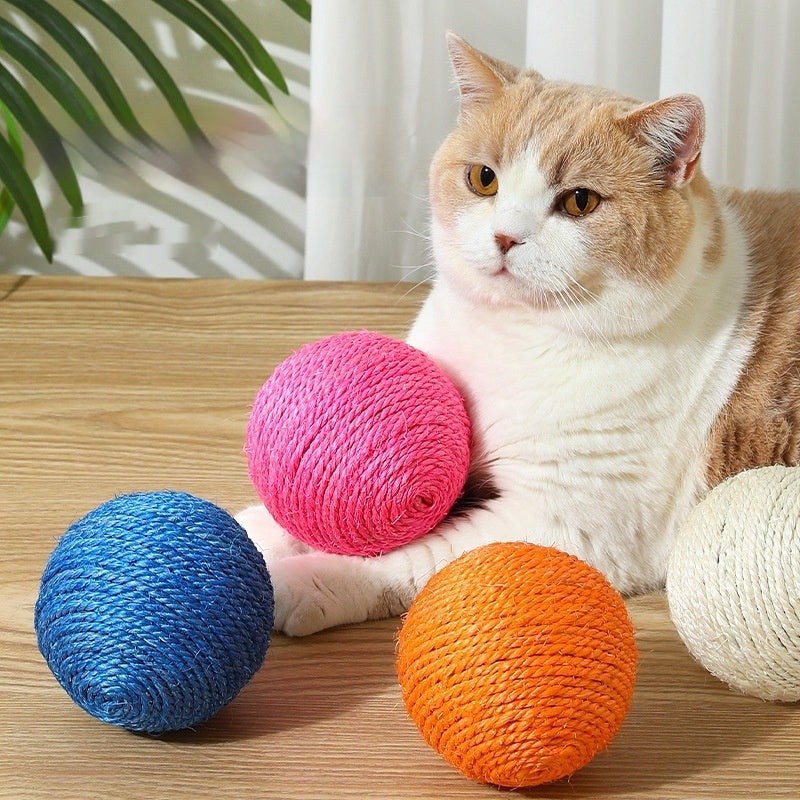 KFX-4302013 Sisal Rope Cat Toy Ball with Bell for Dental Health – 8cm in Various Colors