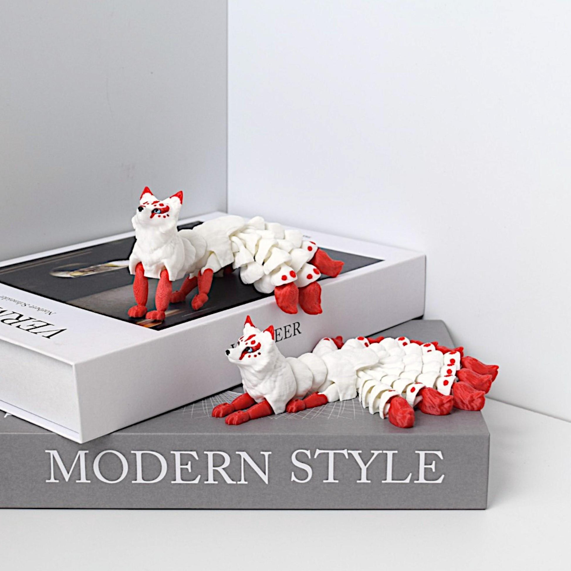 KFX-4315709 Nine-Tailed Fox Figurine with Exquisite Details and Enchanting Design