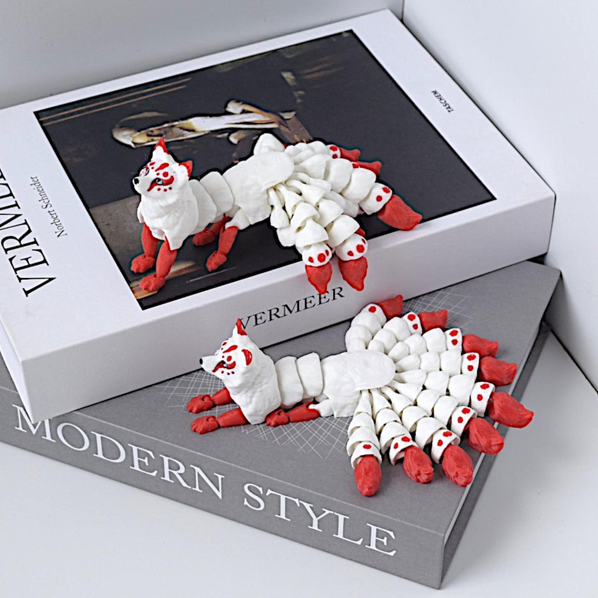 KFX-4315709 Nine-Tailed Fox Figurine with Exquisite Details and Enchanting Design