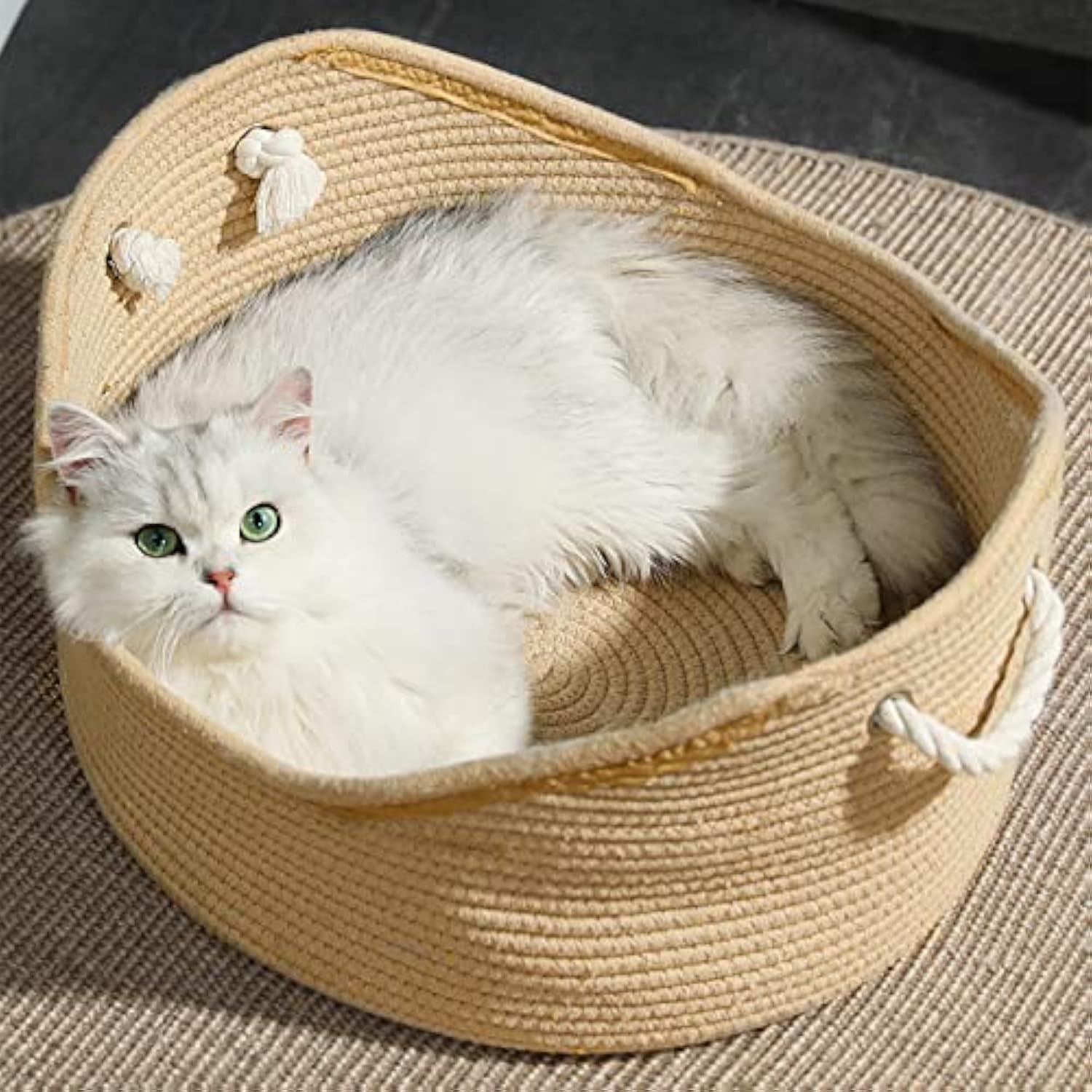 KFX-4377917 Spacious Wicker Cat Bed with Corrugated Scratching Surface - Cozy Nest for Cats