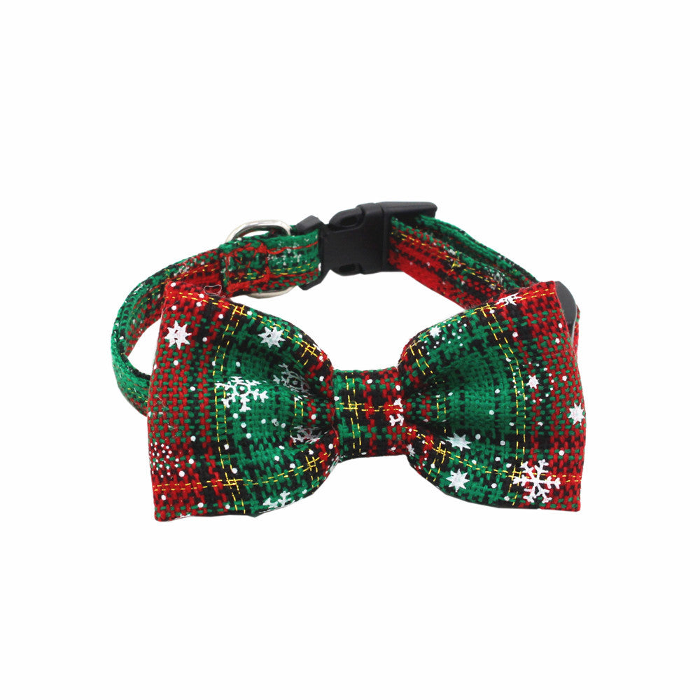 KFX-4382397 Soft Velvet Adjustable Dog and Cat Collar with Bowknot & Bell, Christmas Snowflake Design, Multiple Sizes Available