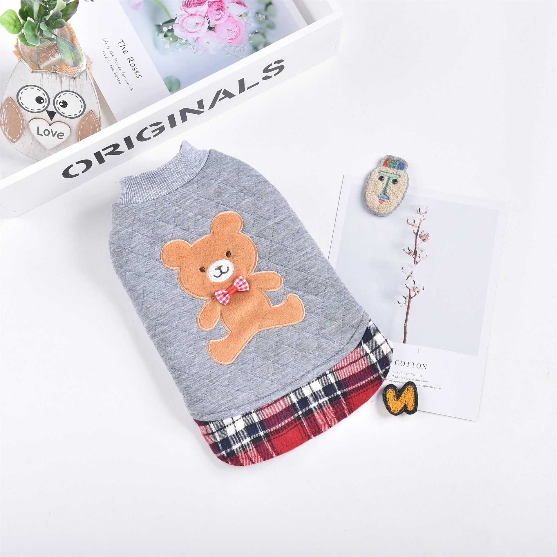 KFX-4424509 Warm Teddy Top for Small Dogs - Two-Legged Rhombus Design in Gray and Pink, Multiple Sizes Available