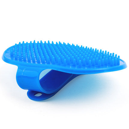 KFX-4426557 Dual-Color Elliptical Dog Bath Brush for Gentle Grooming and Cleaning