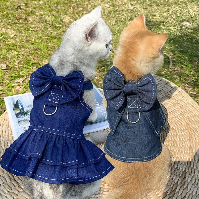 KFX-4454077 Denim Dog Skirt with Leash Attachment for Stylish Outdoor Walks