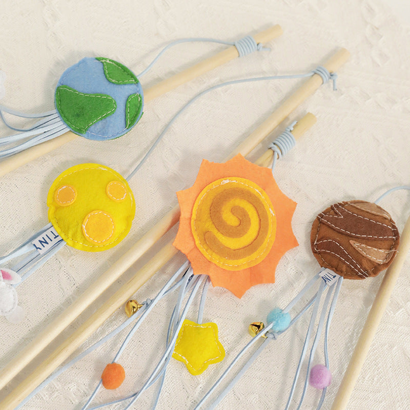 KFX-4506557 Cosmic Themed Telescopic Cat Stick Toy with Catnip and Felt Elements