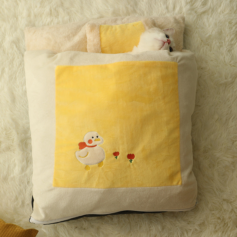 KFX-4571325 Cozy Semi-Enclosed Cat Nest with Warm Quilted Sleeping Bag Design
