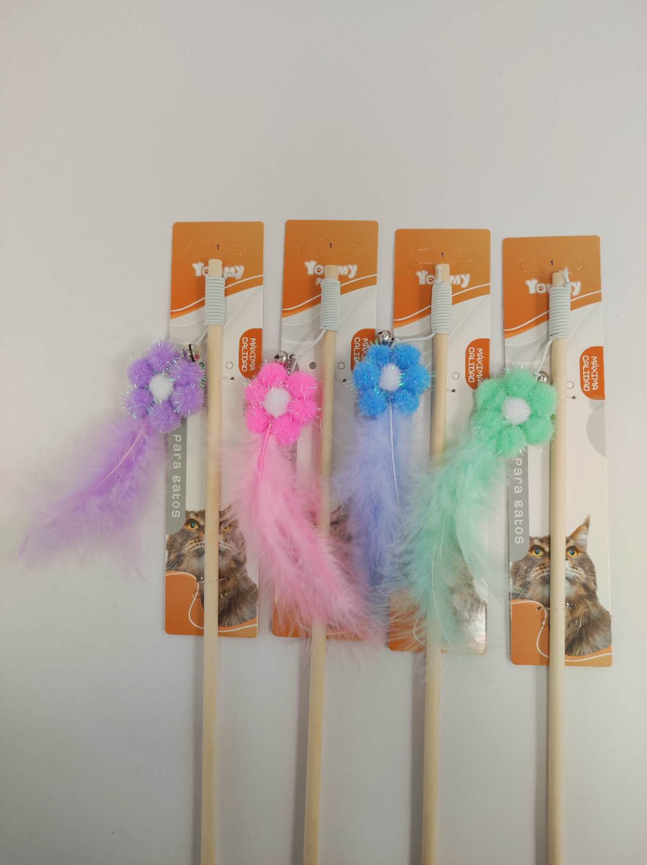 KFX-4577853 Wooden Cat Teasing Stick with Small Flower Decoration