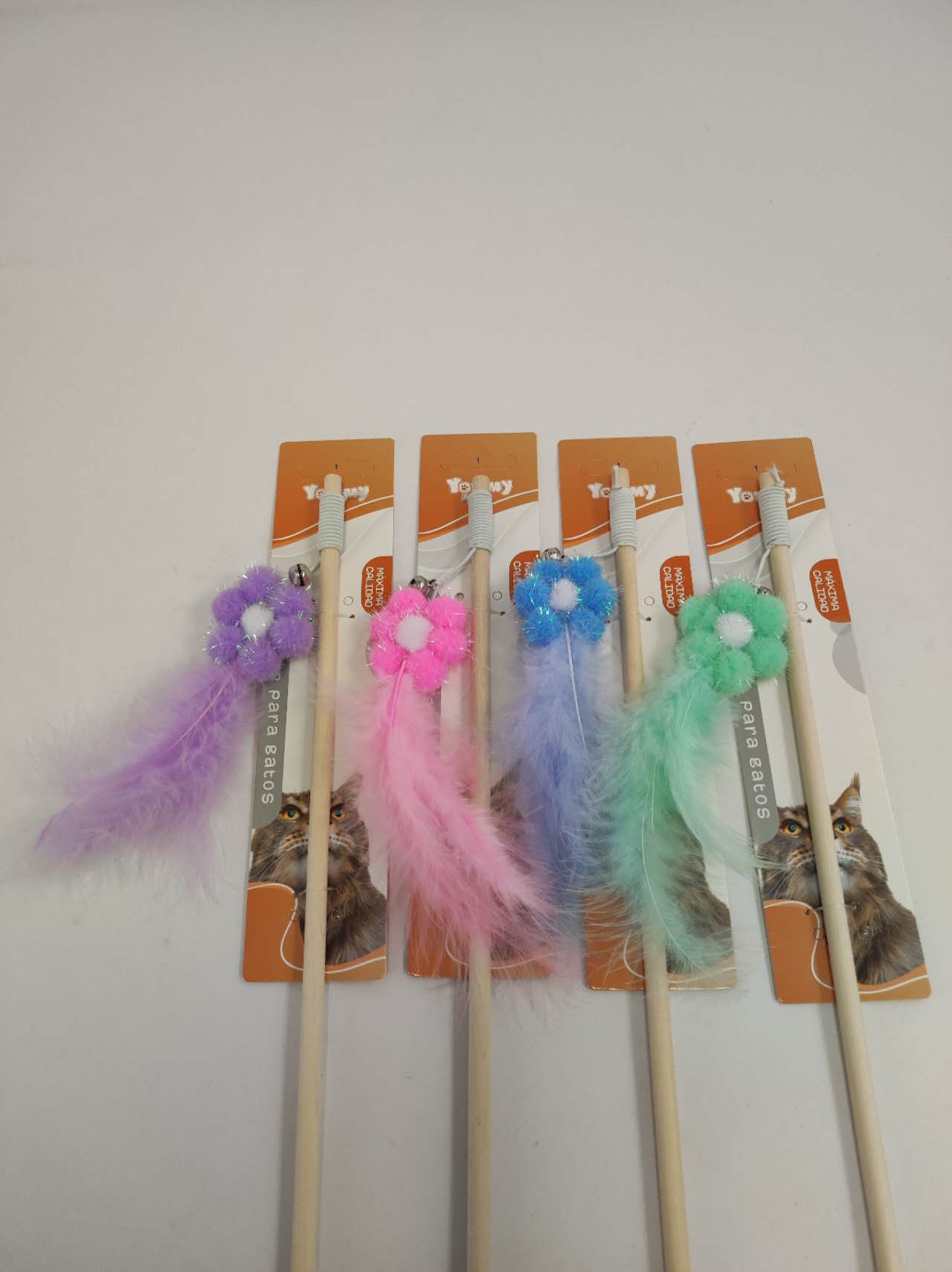 KFX-4577853 Wooden Cat Teasing Stick with Small Flower Decoration