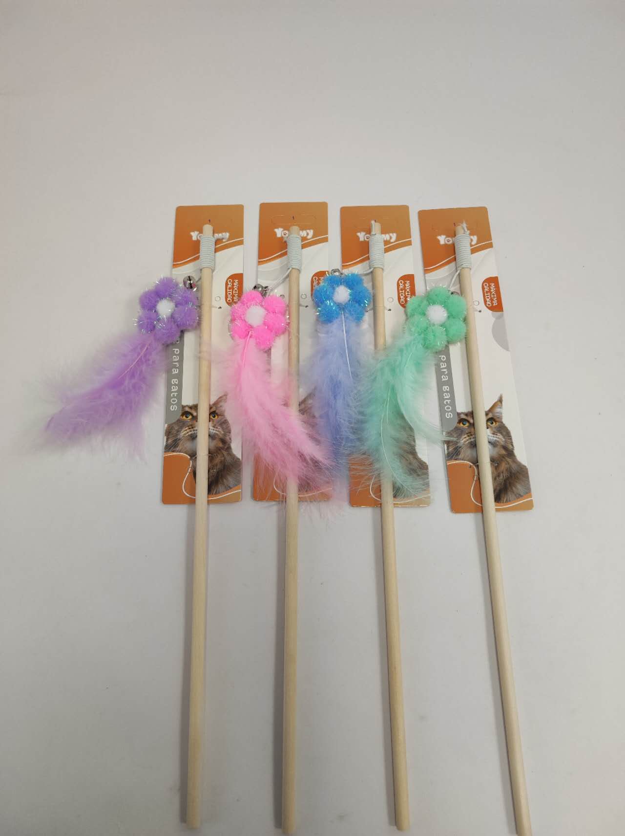 KFX-4577853 Wooden Cat Teasing Stick with Small Flower Decoration
