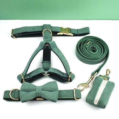 KFX-4605501 Christmas Green Velvet Dog Collar and Leash Set with Gold Buckle
