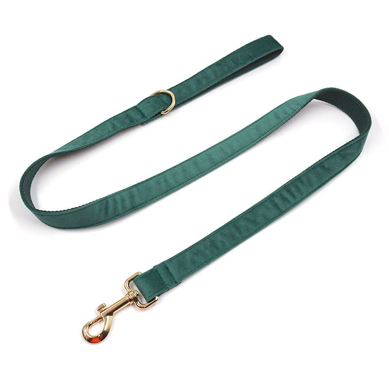 KFX-4605501 Christmas Green Velvet Dog Collar and Leash Set with Gold Buckle