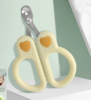 KFX-4640573 Cat Nail Scissors with Anti-Shear Design and Comfortable Grip - Green & Yellow