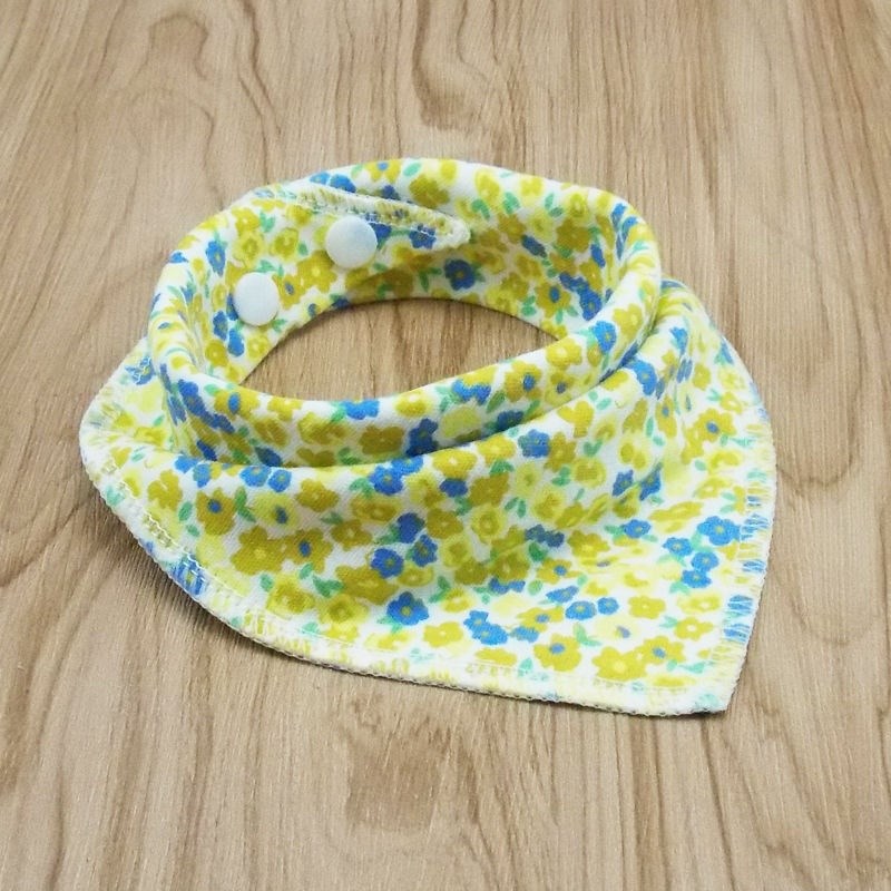 KFX-4661437 Triangle Scarf for Cats and Dogs - Small Size