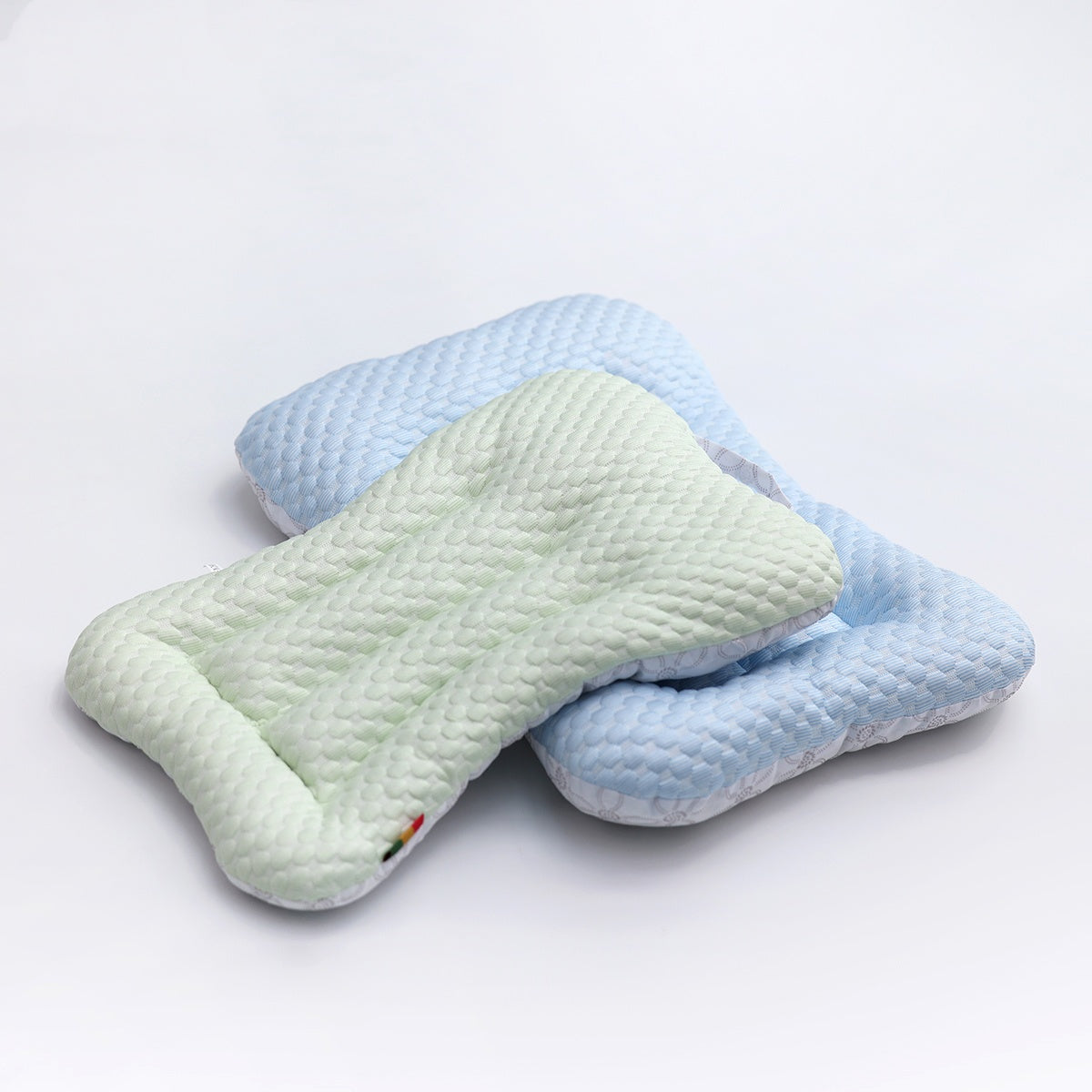 KFX-4671421 Cooling Pet Bed Mat - Non-Stick, Hair-Resistant, Oxford Cloth - Light Blue or Light Green - S & M Sizes