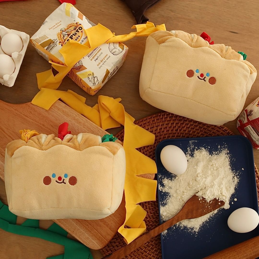 KFX-4702013 Tibetan Plush Bread Toast Toy with Food Hiding Strips and Rustling Paper