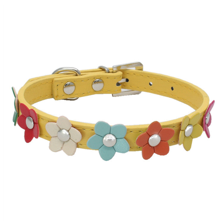 KFX-4721597 Small Flower Design PU Pet Collar in Various Colors and Sizes
