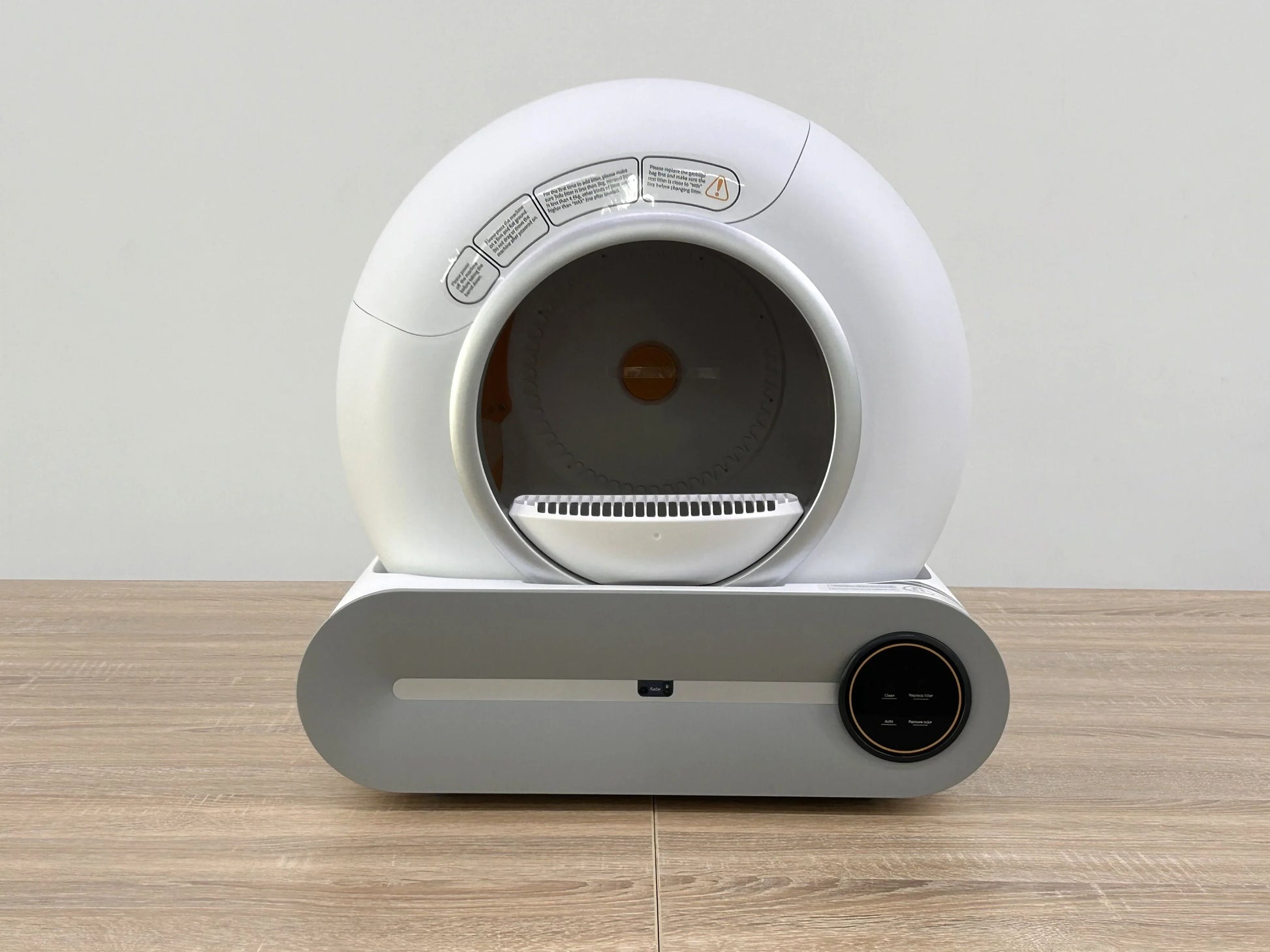 KFX-482707 Intelligent Self-Cleaning Cat Litter Box with Smart Monitoring and Eco-Friendly Design, 65L Capacity