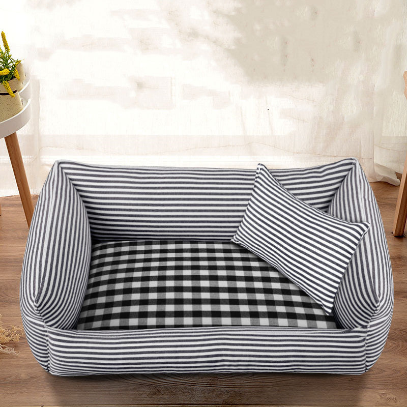 KFX-4839229 Medium and Large Dog Kennel with Checkered Patterns and Warm Stripes for Autumn and Winter