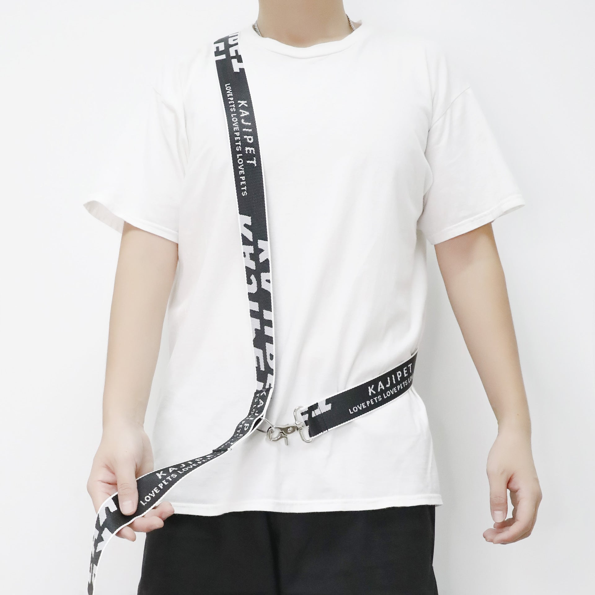 KFX-4865981 Multifunctional Pet Shoulder Belt with Traction Rope - Durable Nylon, Adjustable Length, Various Colors
