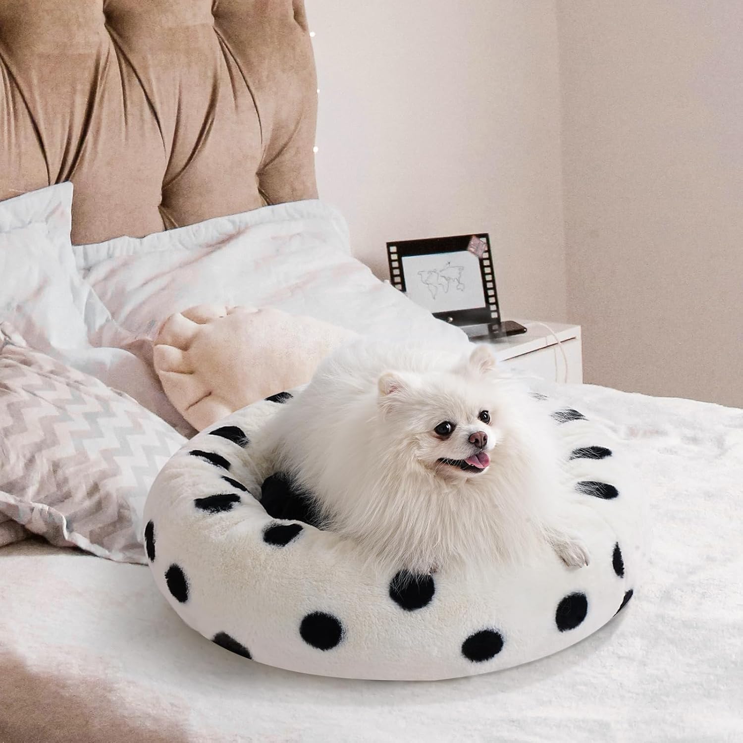 KFX-4870589 Cozy 23 Inch Round Donut Cat Bed with Non-Slip Bottom, Washable Plush Pet Bed for Small Dogs and Cats