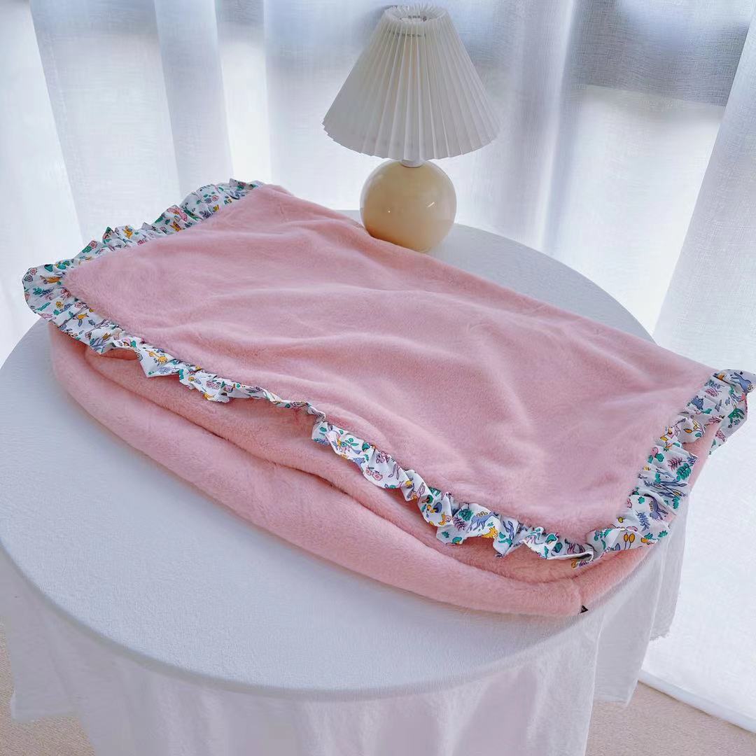 KFX-4997309 Plush Warm Dog Bed with Removable and Washable Mat, Pillow, and Blanket in Pink Rabbit Fur