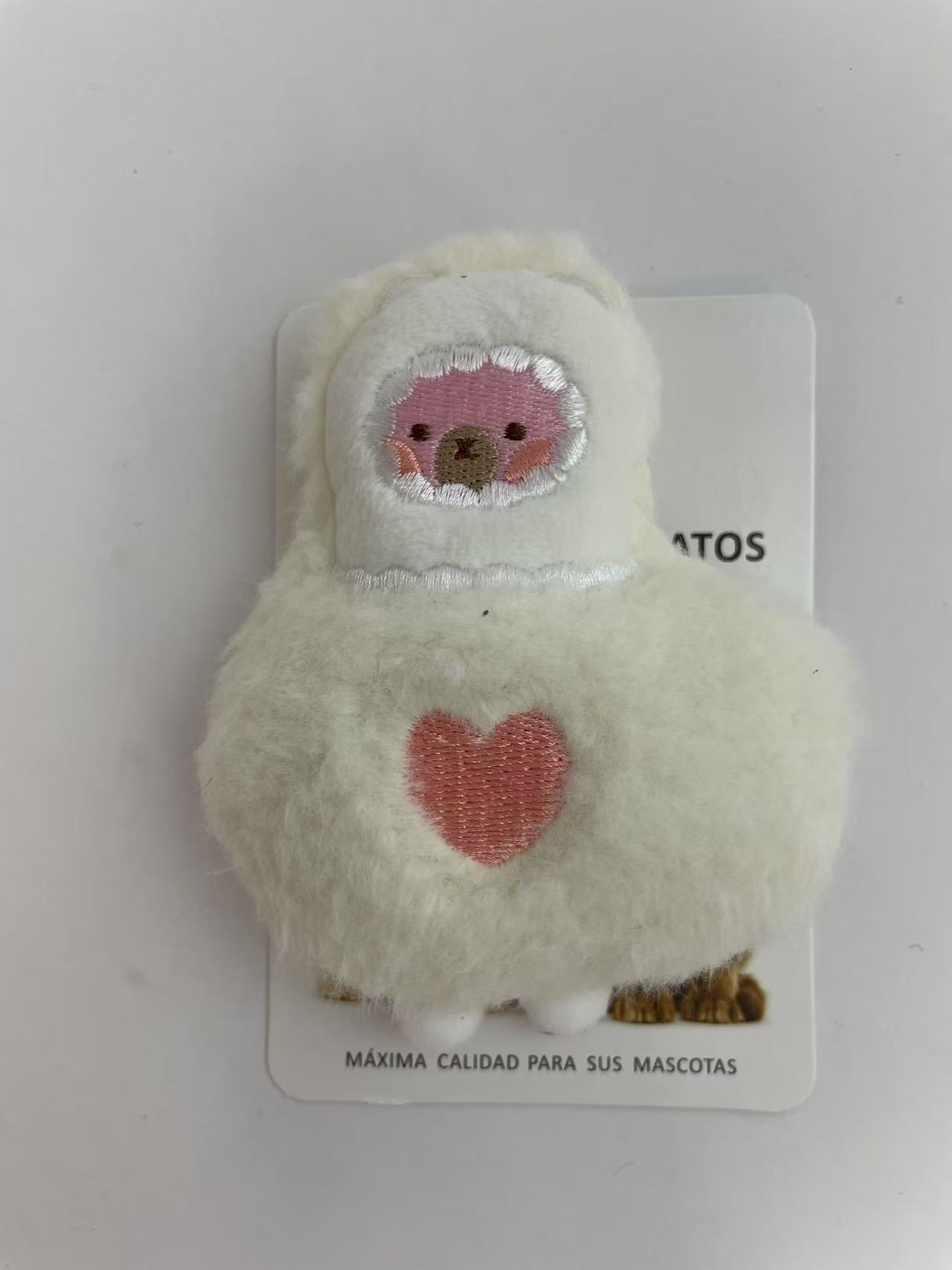KFX-5025085 Plush Sheep Cat Toy – Soft and Cuddly with Irresistible Appeal for Cats