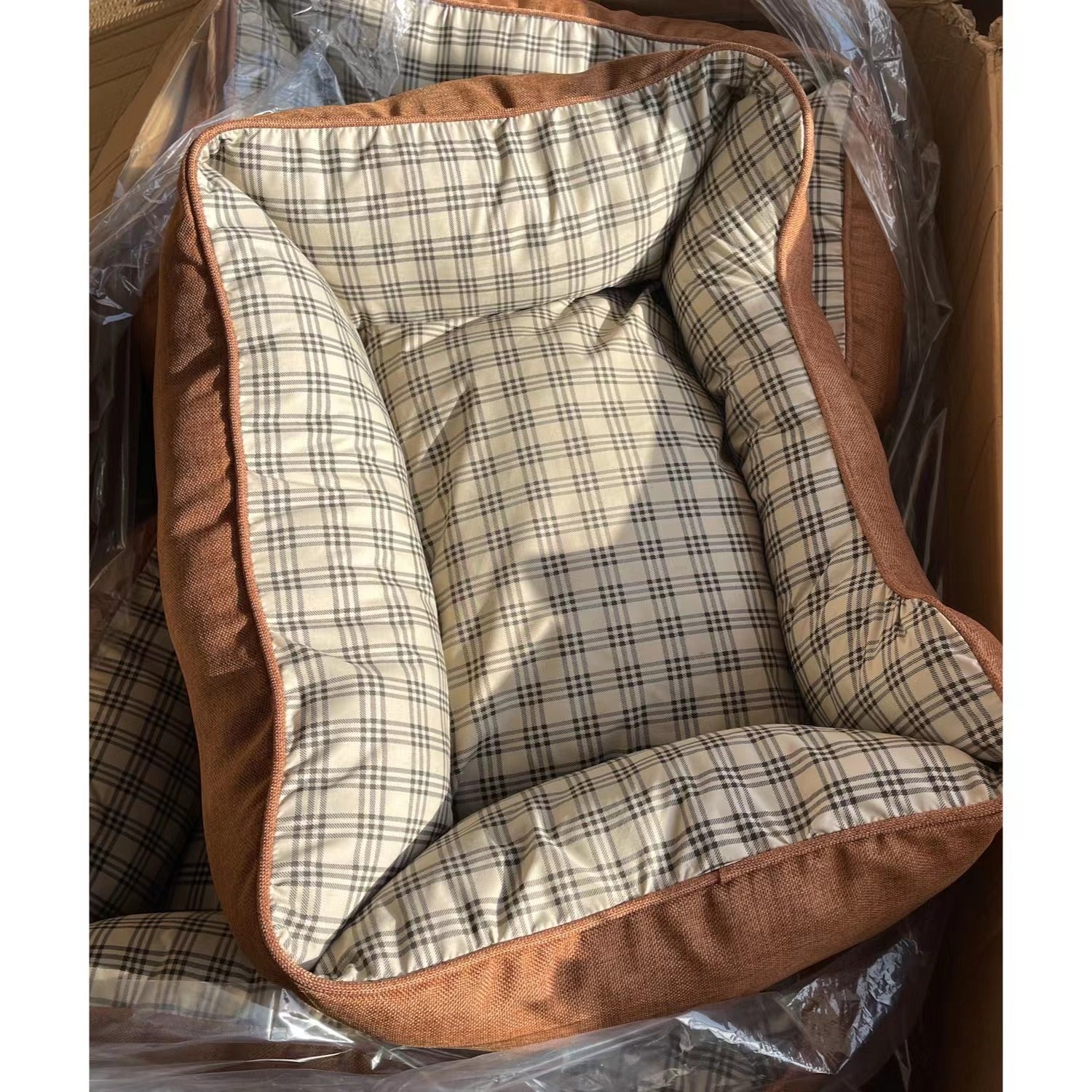 KFX-5062845 All-Season Pet Cushion - Soft and Comfortable Bedding for Small to Large Pets