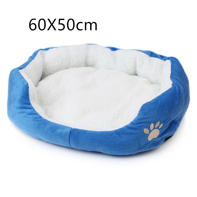 KFX-5066813 Cozy Fleece Pet Bed for Small Dogs and Cats - Soft and Comfortable 50x40cm