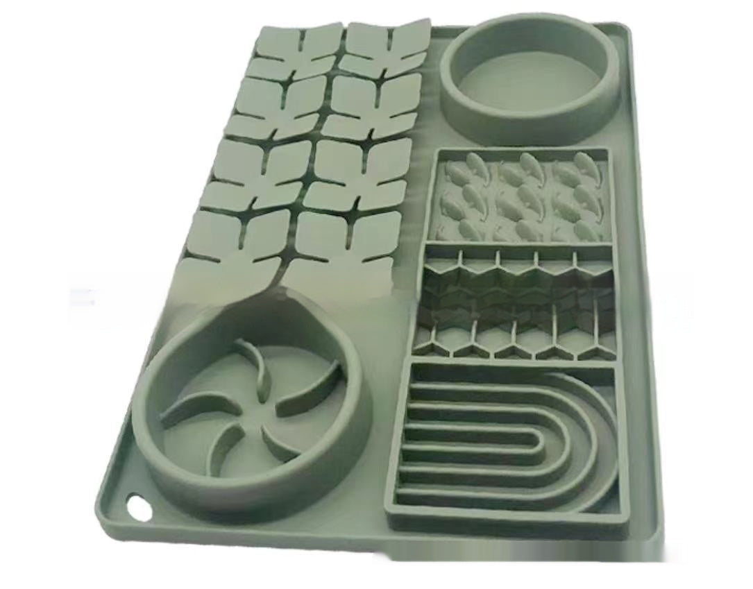KFX-5080253 Silicone Slow Food Licking Mat with Suction Cup for Dogs - Versatile Pet Tableware