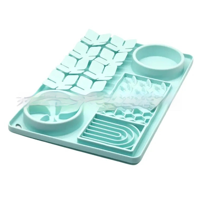 KFX-5080253 Silicone Slow Food Licking Mat with Suction Cup for Dogs - Versatile Pet Tableware