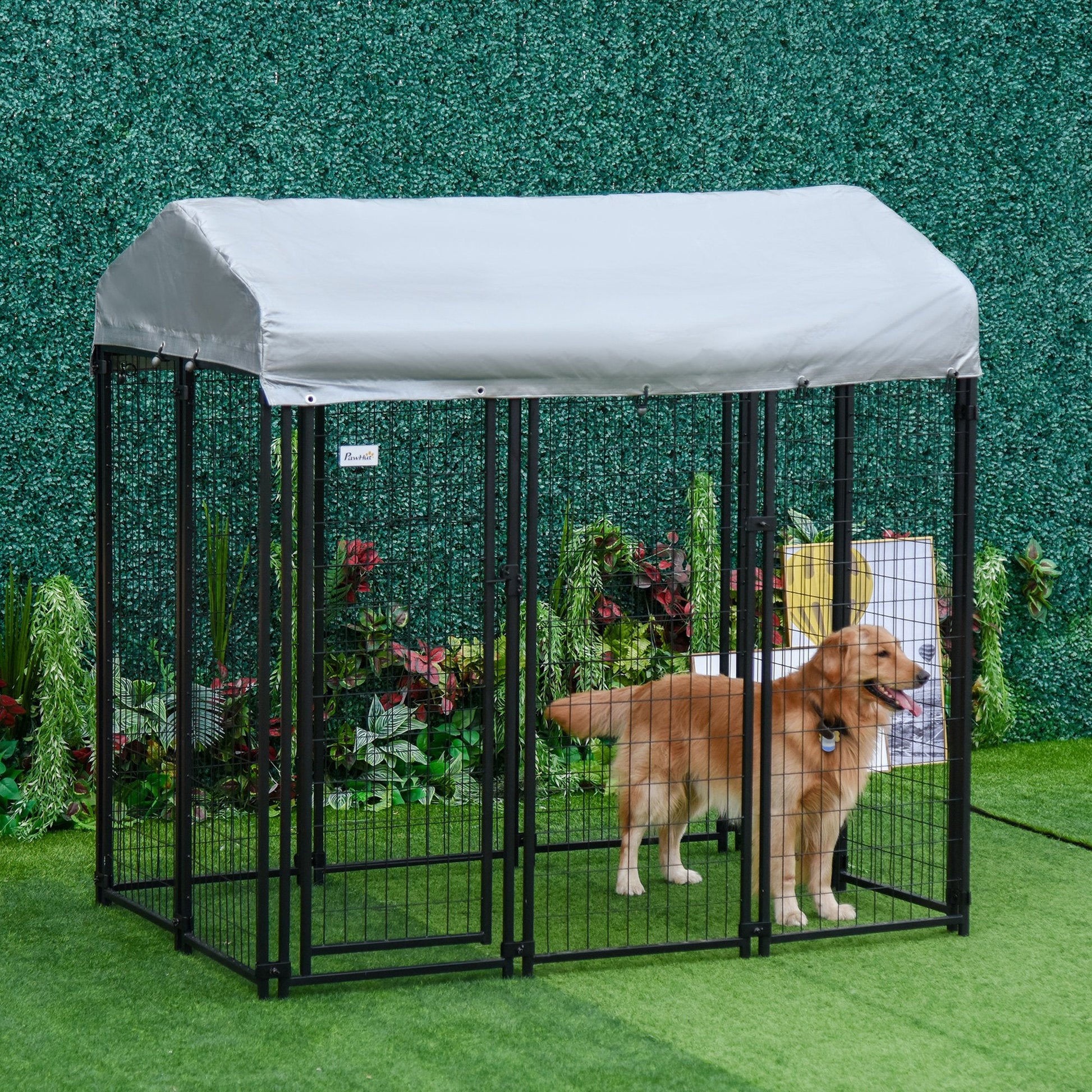 KFX-5137725 Large Outdoor Dog Kennel with Galvanized Steel Frame and UV-Resistant Roof Cover