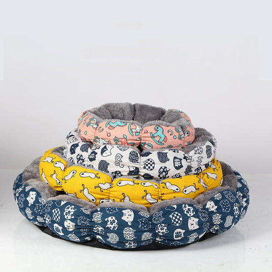 KFX-5158589 Calming Donut Pet Bed for Cats and Small Dogs - Fluffy Round Design for Indoor Comfort