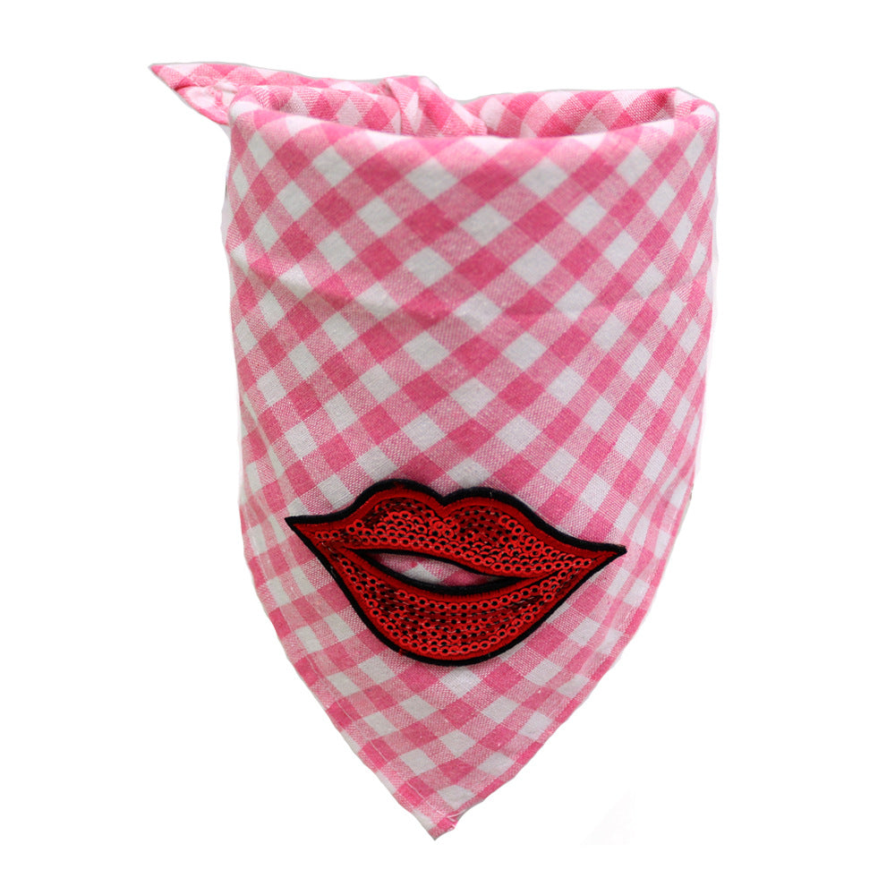 KFX-5185725 Valentine's Day Triangle Towel for Dogs – Stylish LOVE Design, Soft Cloth Material, Perfect for All Seasons