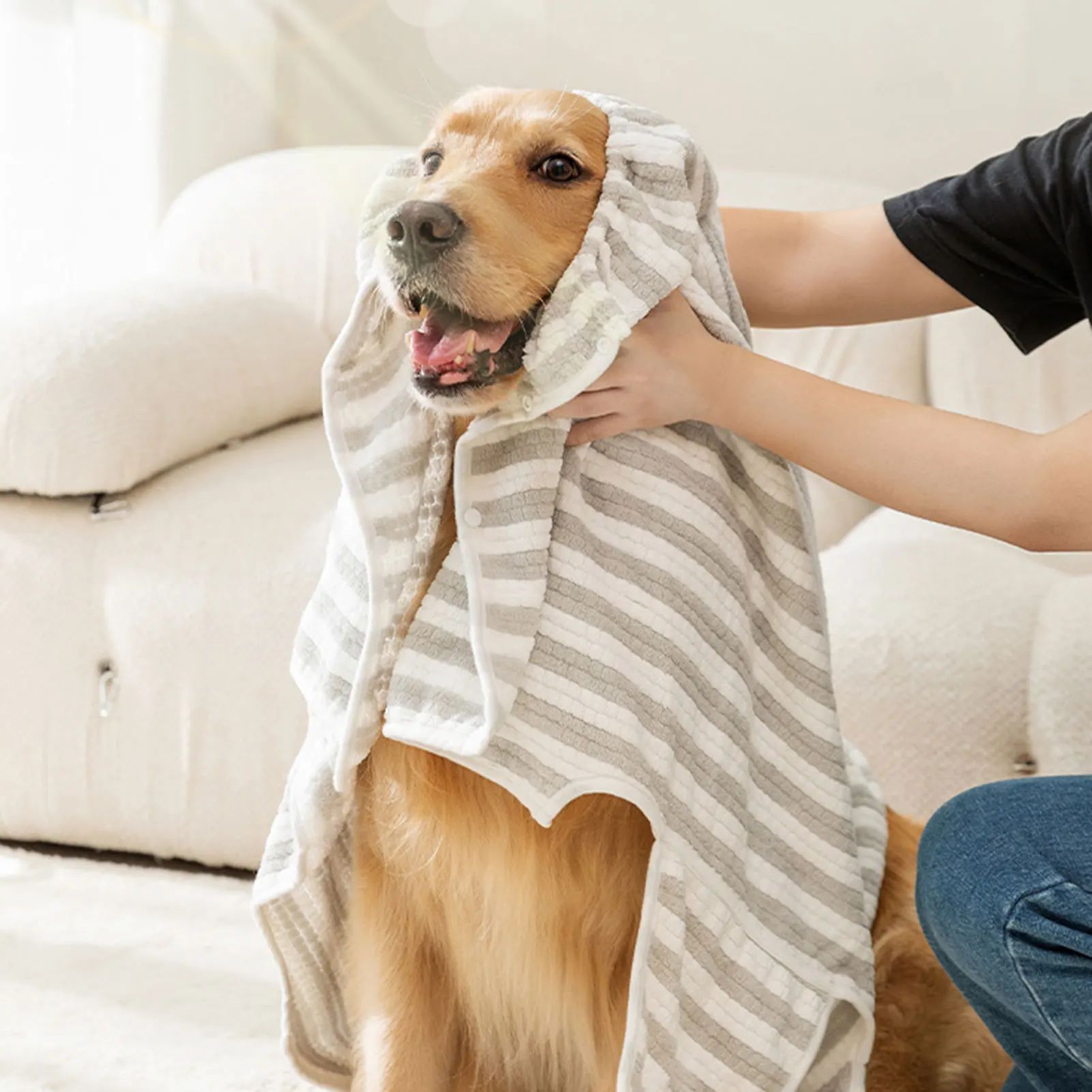 KFX-5264829 Ultra-Absorbent Quick-Drying Bath Towel for Dogs – Ideal for Large, Medium, and Small Breeds