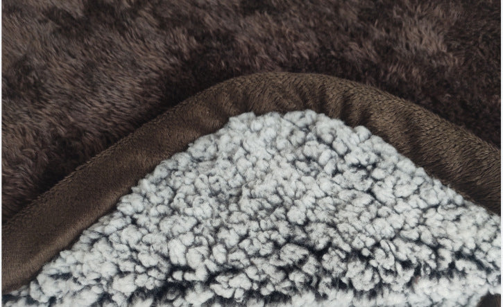 KFX-5295805 Waterproof Winter Nap Blanket for Dogs and Cats - Urine Proof, Cozy, Multiple Sizes Available